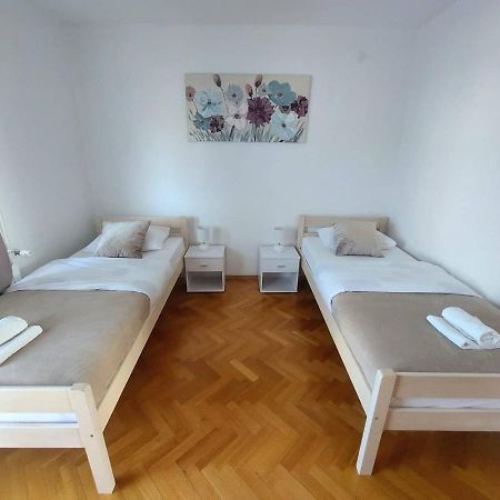 Dream Lejlighed Otočac Eksteriør billede